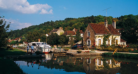 Hausboot Magnifique auf dem Canal de Bourgogne