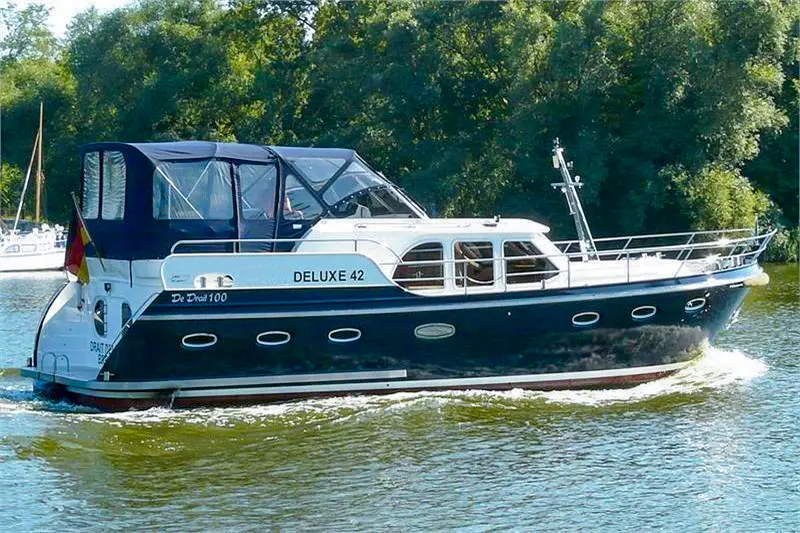 Motorboot 'Deluxe 42'