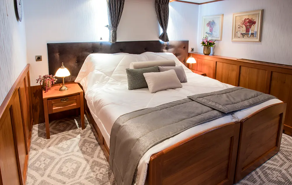 Hotelschiff La Nouvelle Etoile - Kabine mit einem Dppelbett