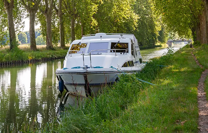 Einwegfahrt mit der Clipper im Elsass (Anne Mühlhausen - nautic-tours.de) Hausboot 'Clipper' im Elsass