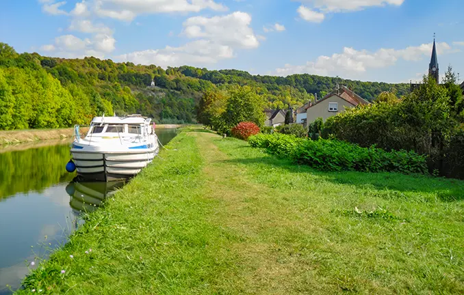 Bootstour auf dem Saar-Kohle-Kanal (unbekannt - canal-evasion.com) Hausboot Tarpon im Elsass