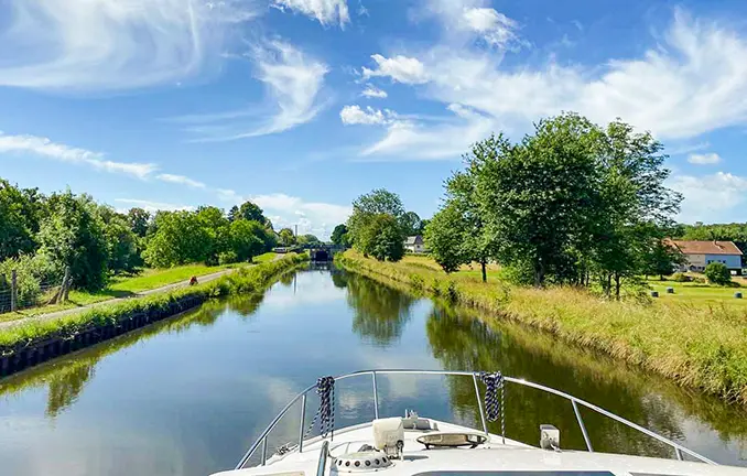 Bootstour auf dem Saar-Kohle-Kanal (unbekannt - canal-evasion.com) Hausboot ab Mittersheim