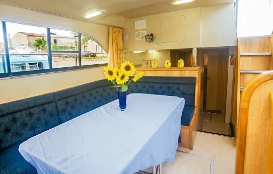 Hausboot 'Grand Classique' - Salon (Wohnzimmer)